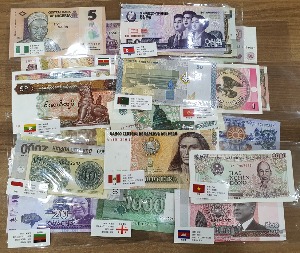 세계 각국 50종 지폐 - 미사용(설명참조)